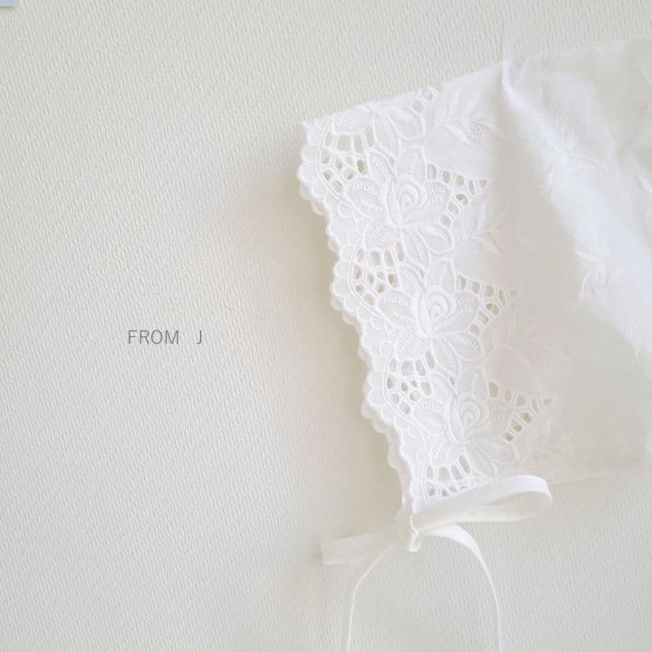 From J - Korean Baby Fashion - #onlinebabyboutique - C Lace Bonnet - 3