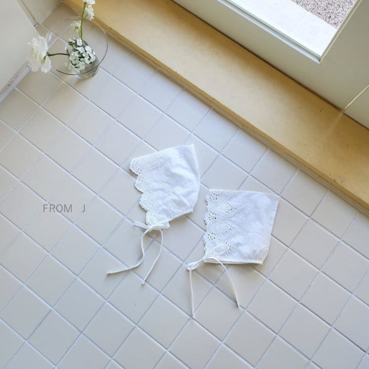 From J - Korean Baby Fashion - #smilingbaby - C Lace Bonnet - 5