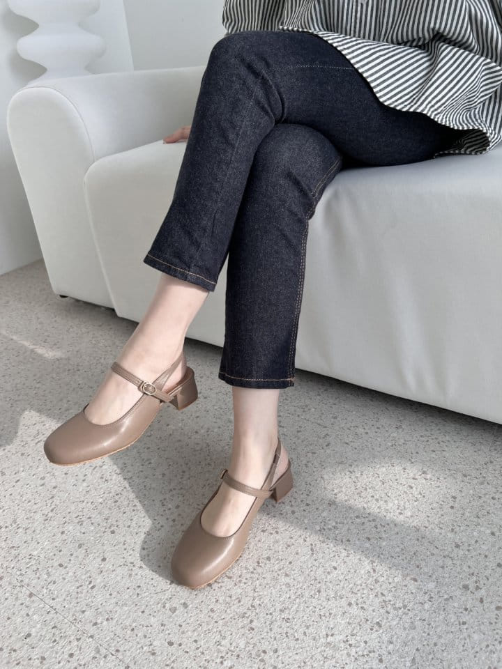 Golden Shoe - Korean Women Fashion - #momslook - 45 Sandals - 10