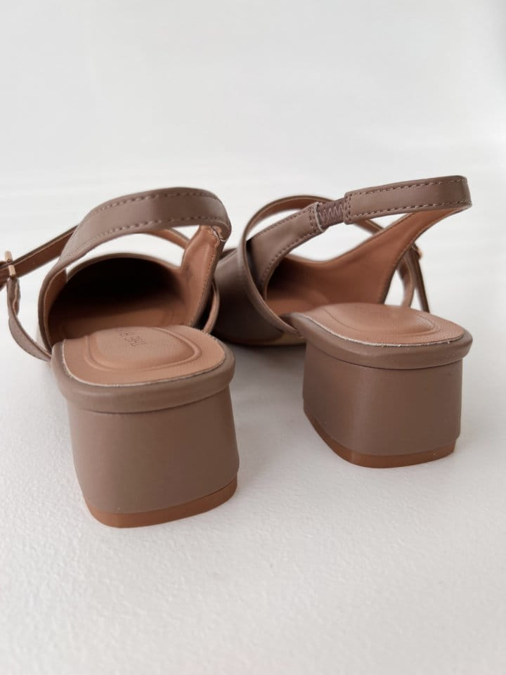 Golden Shoe - Korean Women Fashion - #momslook - 45 Sandals - 6