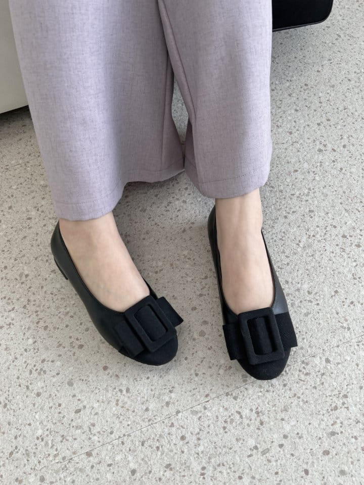 Golden Shoe - Korean Women Fashion - #momslook - 42 Flats - 11