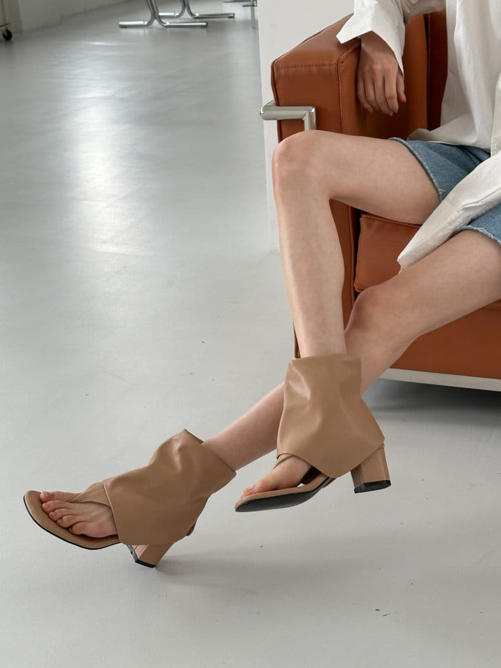 Golden Shoe - Korean Women Fashion - #momslook - 293 Sandals - 9