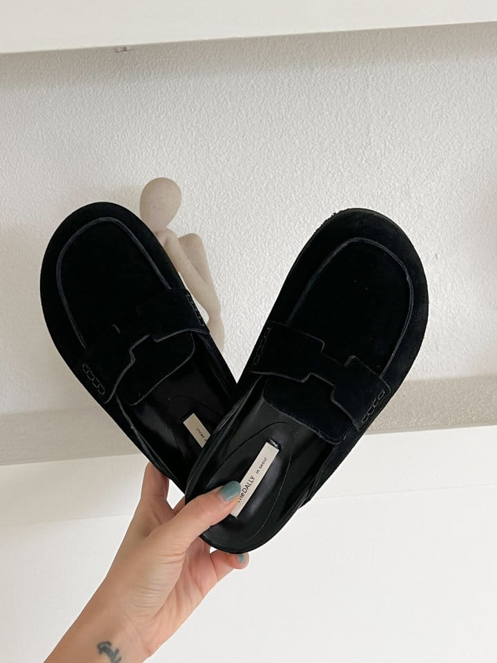 Golden Shoe - Korean Women Fashion - #momslook - 8305 Slippers - 3