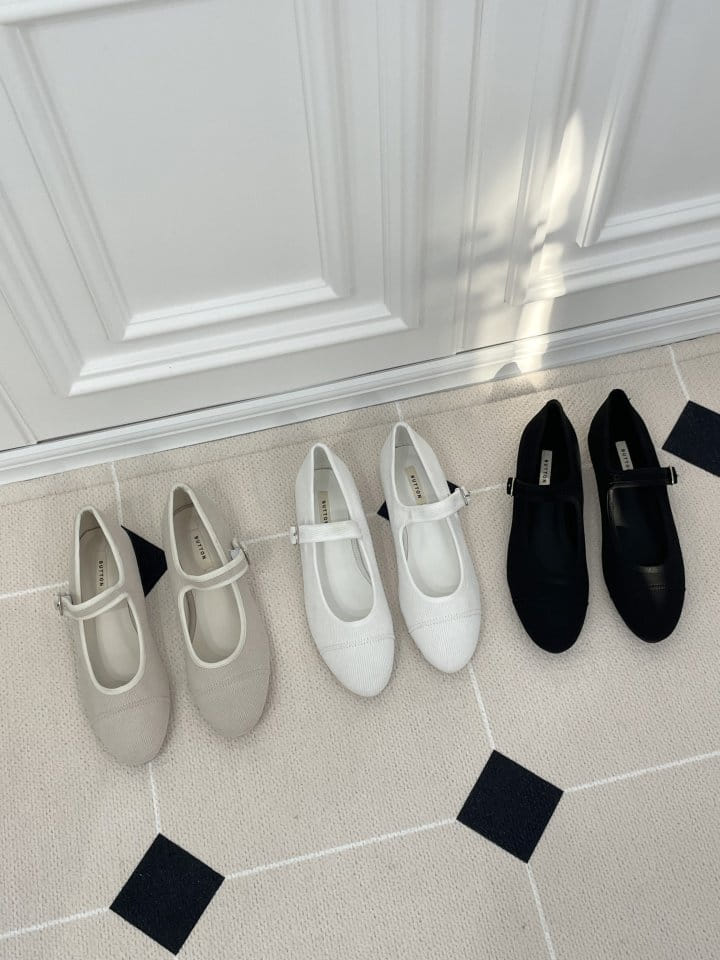 Golden Shoe - Korean Women Fashion - #momslook - 2168 Flats