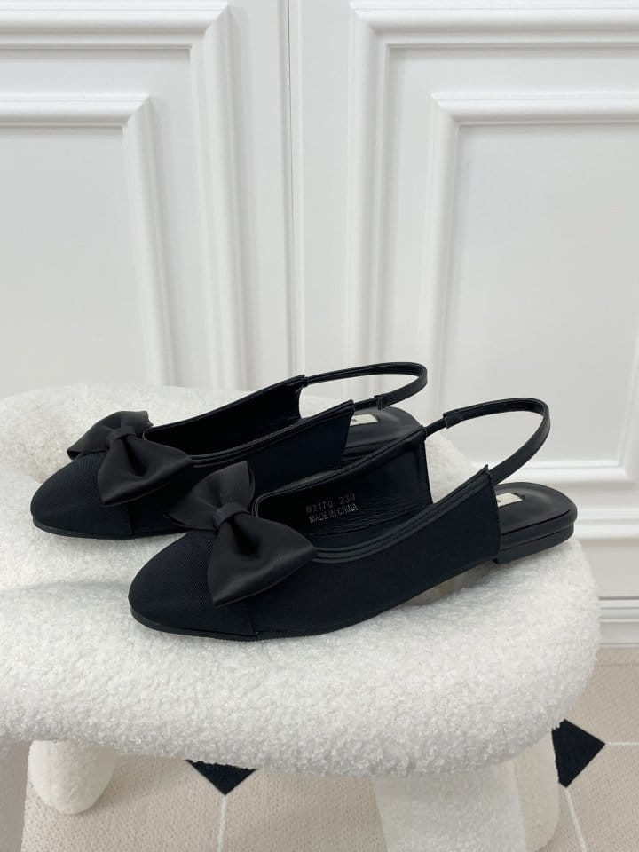 Golden Shoe - Korean Women Fashion - #momslook - 2170 Flats - 2
