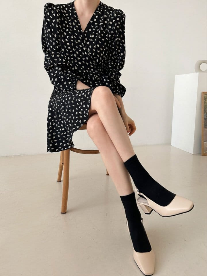Golden Shoe - Korean Women Fashion - #momslook - 5002 Sandals - 7
