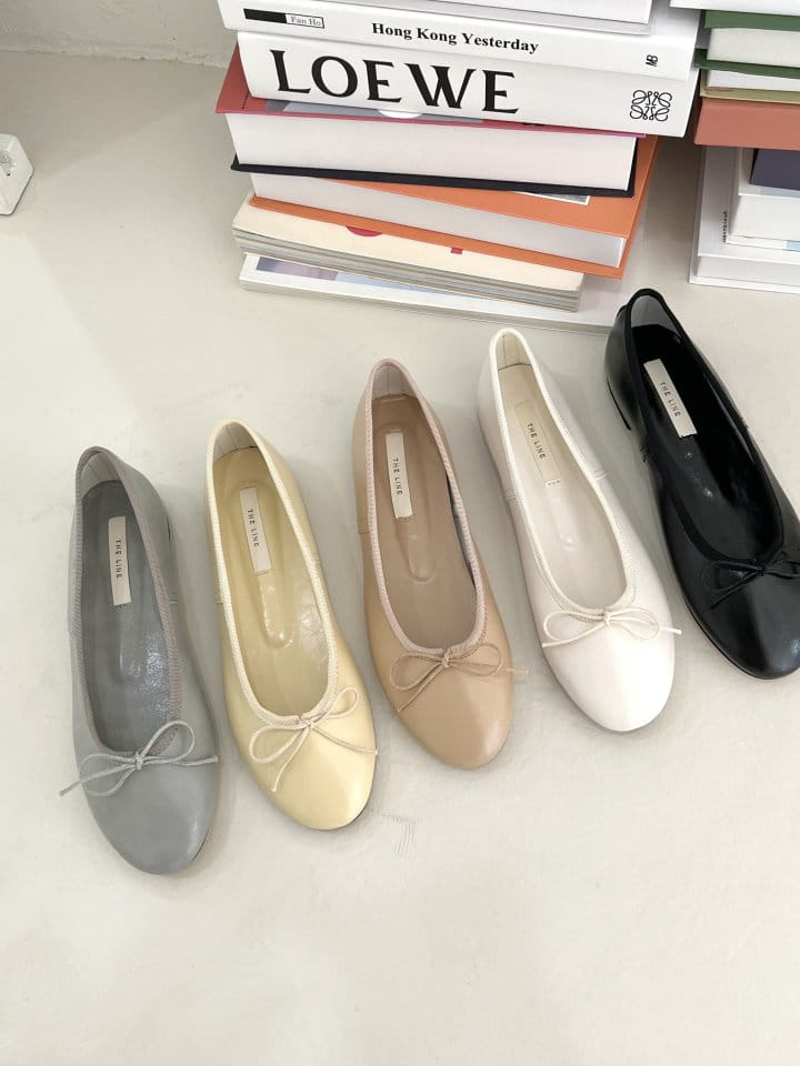 Golden Shoe - Korean Women Fashion - #momslook - T2503 Flats - 2