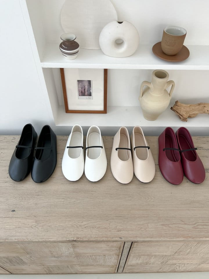Golden Shoe - Korean Women Fashion - #momslook - K5451 Flats - 5
