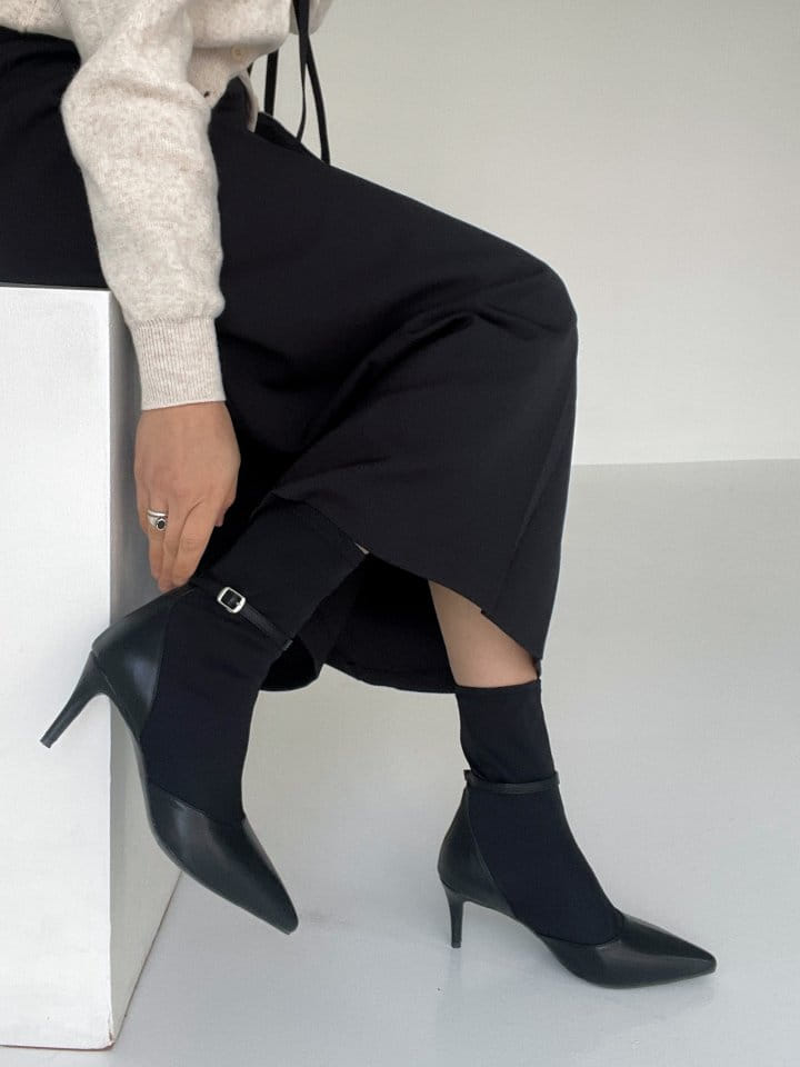 Golden Shoe - Korean Women Fashion - #momslook - 53 Sandals  - 8