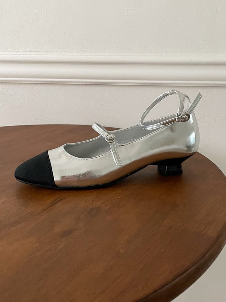 Golden Shoe - Korean Women Fashion - #restrostyle - S1813 Flats - 9