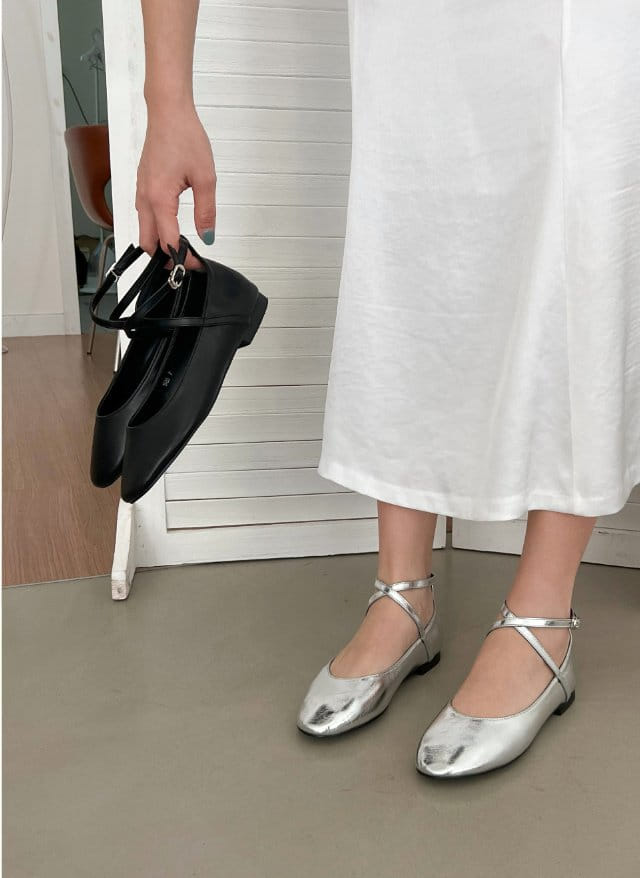 Golden Shoe - Korean Women Fashion - #romanticstyle - 1920  Flats