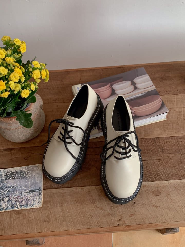 Golden Shoe - Korean Women Fashion - #shopsmall - 578 Flats - 8