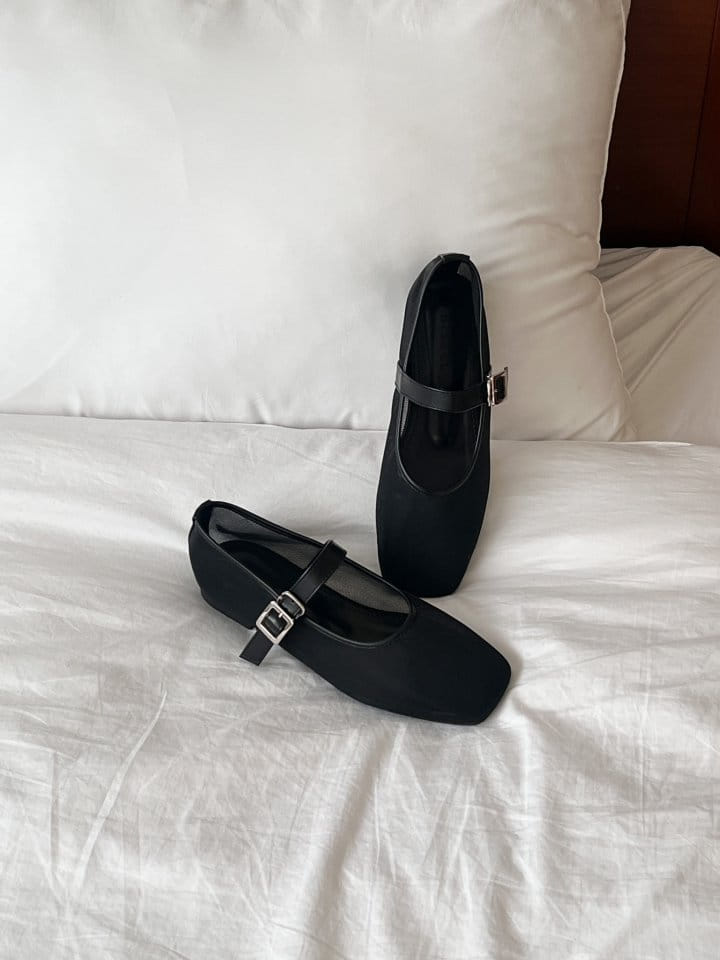 Golden Shoe - Korean Women Fashion - #shopsmall - 1198 Flats - 2