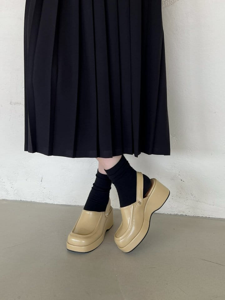 Golden Shoe - Korean Women Fashion - #thatsdarling - C2068 Sandals - 9