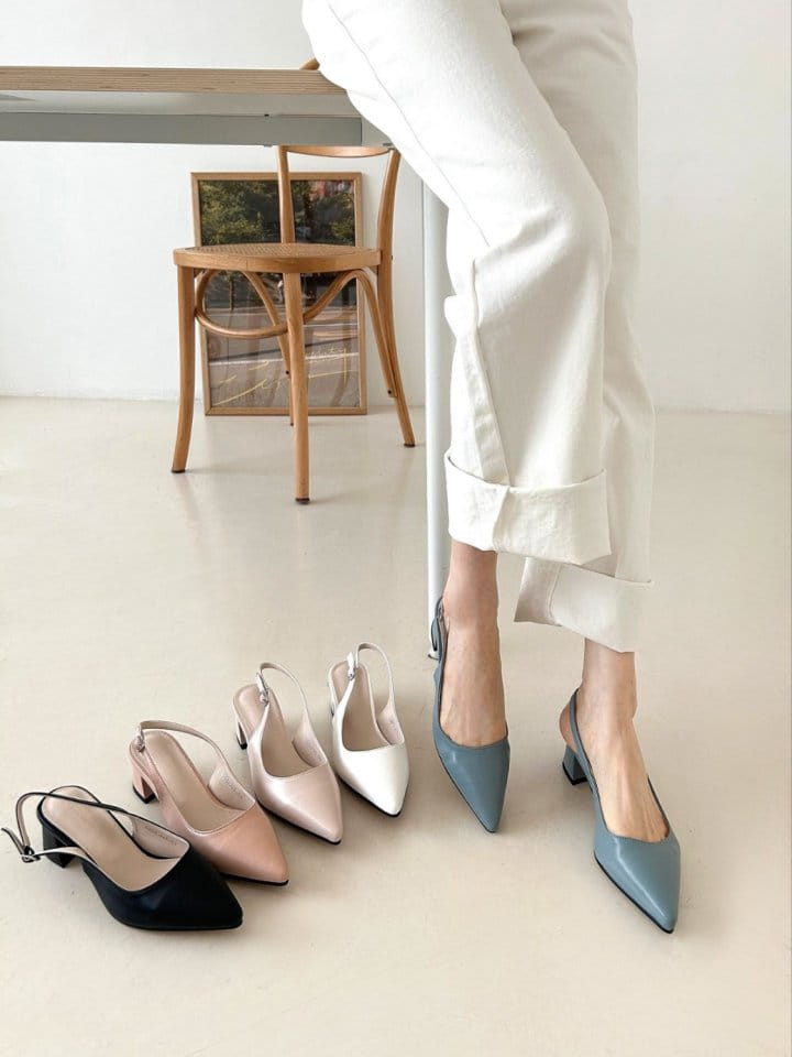 Golden Shoe - Korean Women Fashion - #shopsmall - 4001 Sandals - 4