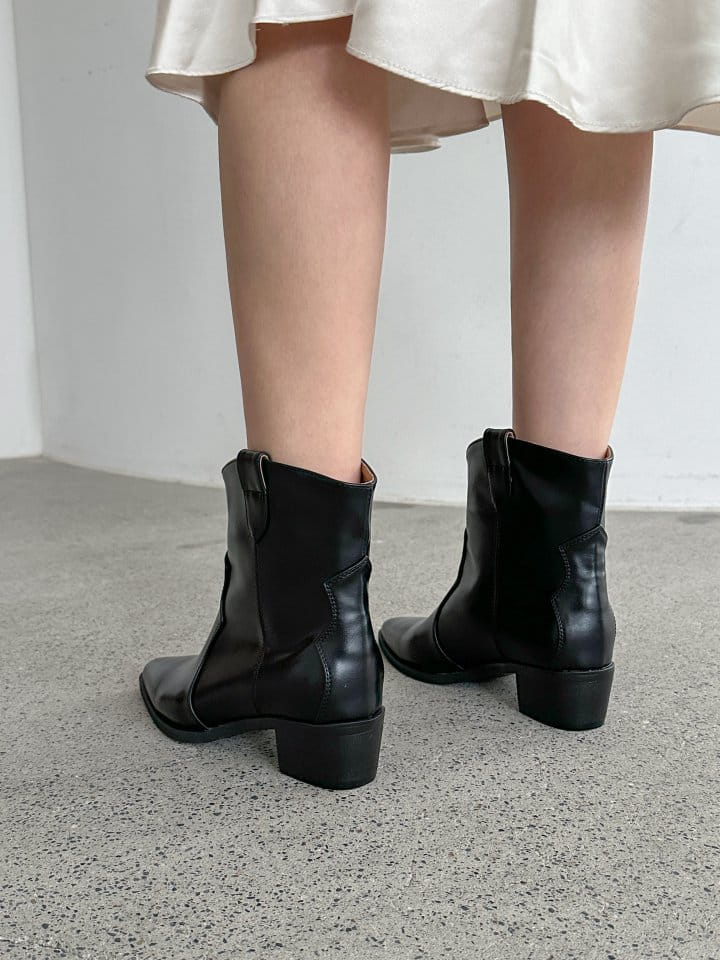 Golden Shoe - Korean Women Fashion - #vintagekidsstyle - 4001 Boots - 11