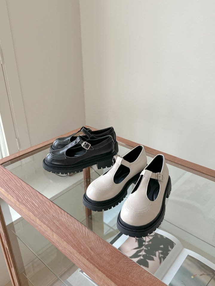 Golden Shoe - Korean Women Fashion - #vintagekidsstyle - 577 Flats - 3