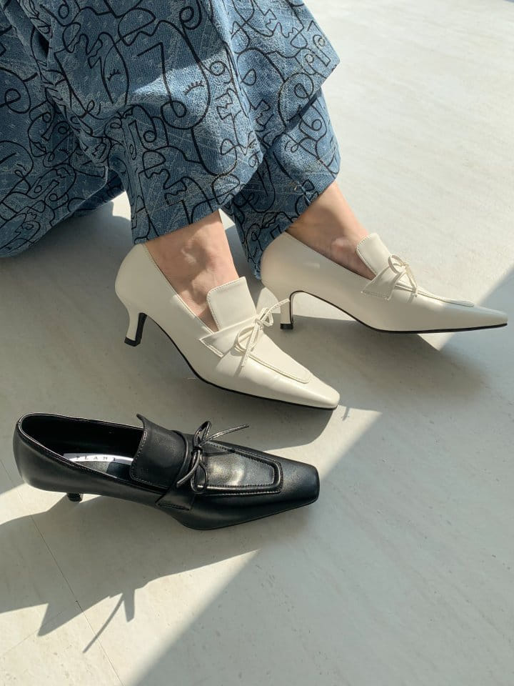 Golden Shoe - Korean Women Fashion - #womensfashion - 65 Flats