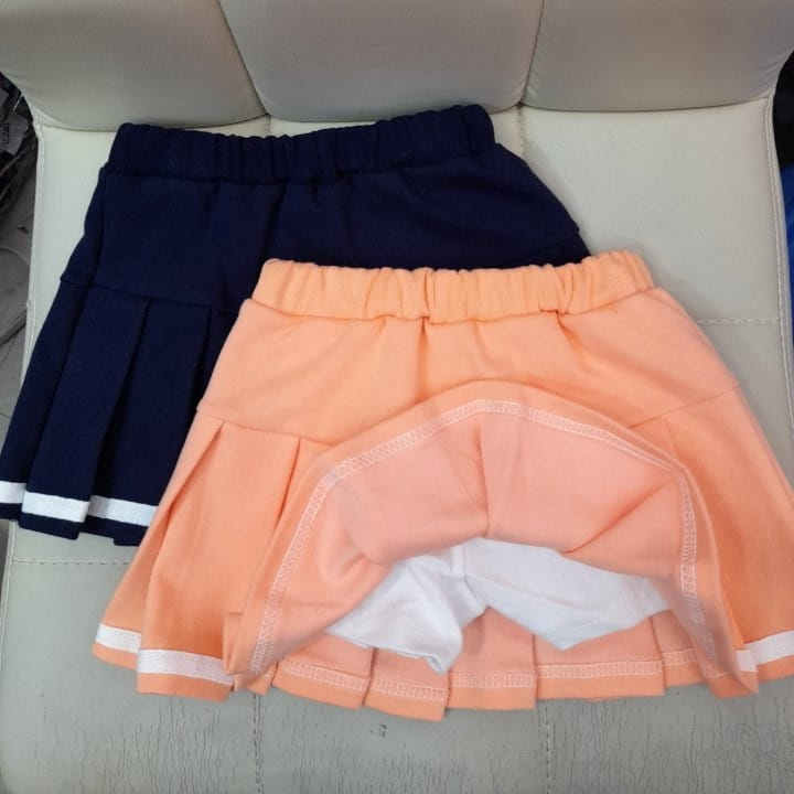 Hug Bebe - Korean Children Fashion - #prettylittlegirls - Tape Point Pleats Skirt - 5