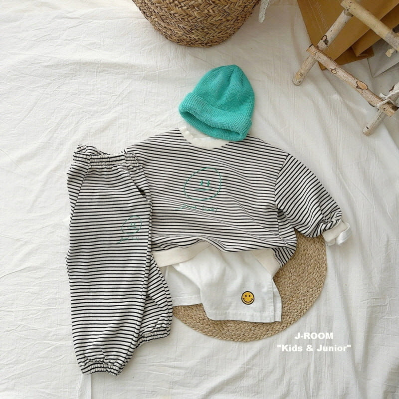J-Room - Korean Children Fashion - #magicofchildhood - Good Luck Embroidery Sweatshirt - 7