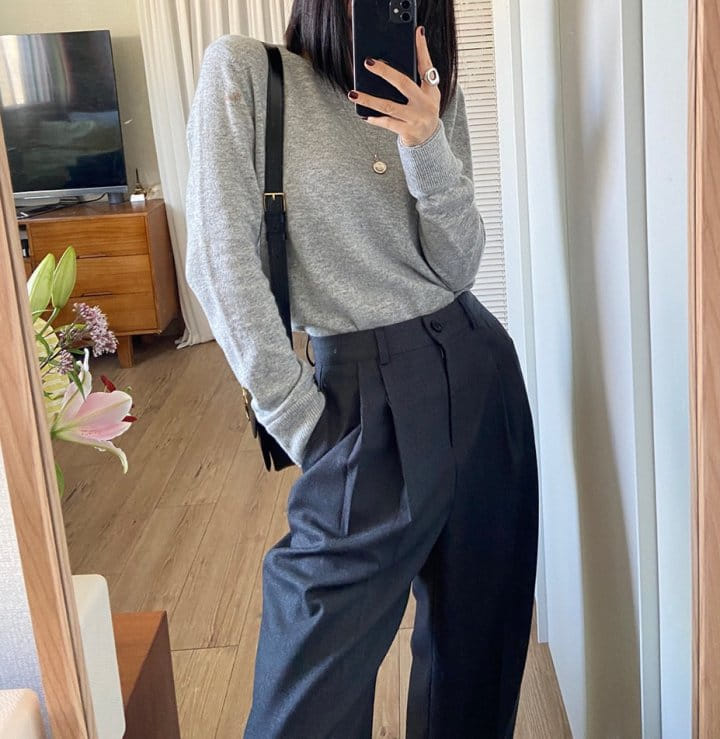 Moani - Korean Women Fashion - #vintageinspired - W C Double Lipped Round Neck Knit