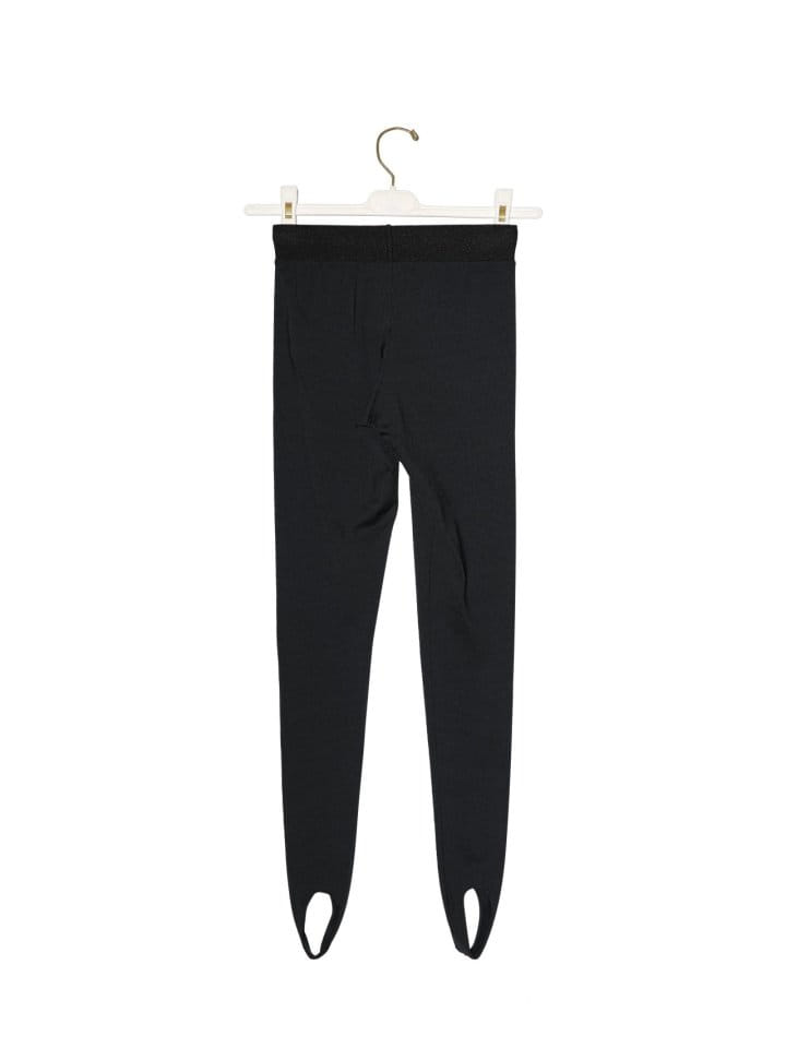 Paper Moon - Korean Women Fashion - #momslook - Stirrup Stretch Leggings - 5