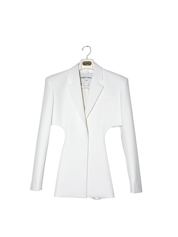 Paper Moon - Korean Women Fashion - #womensfashion - Squared Shoulder Cut Out Waist Detail Minimal Blazer - 4