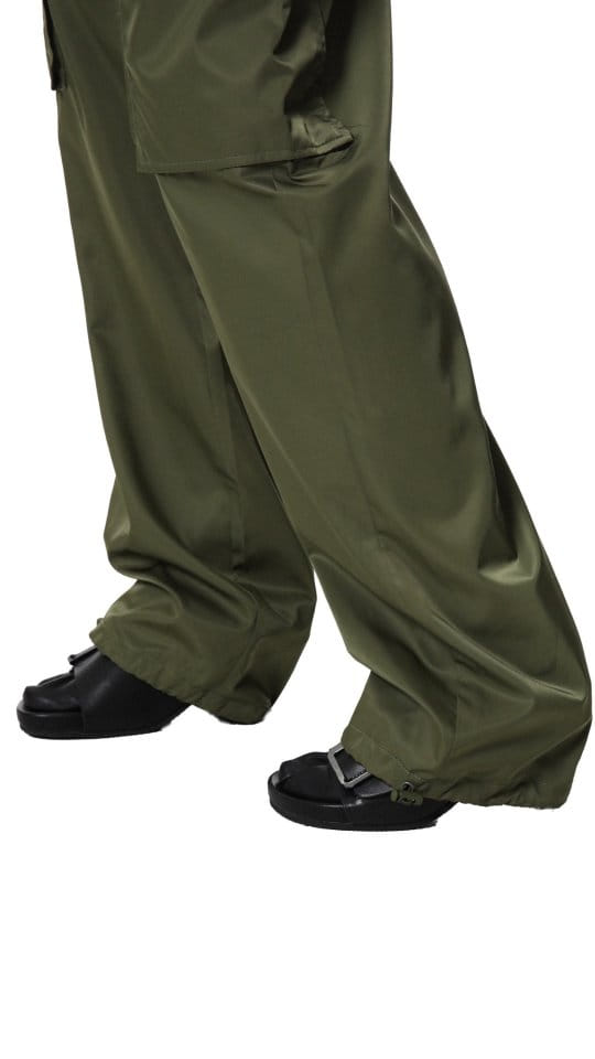 Paper Moon - Korean Women Fashion - #restrostyle - Nylon Drawstring Cargo Pocket Trousers - 7