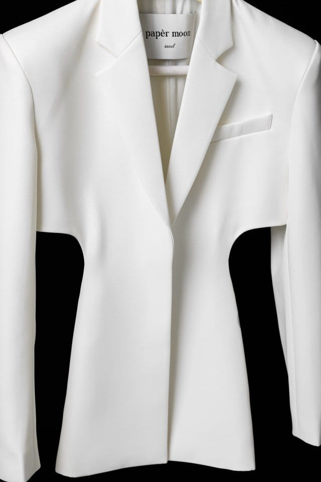Paper Moon - Korean Women Fashion - #womensfashion - Squared Shoulder Cut Out Waist Detail Minimal Blazer
