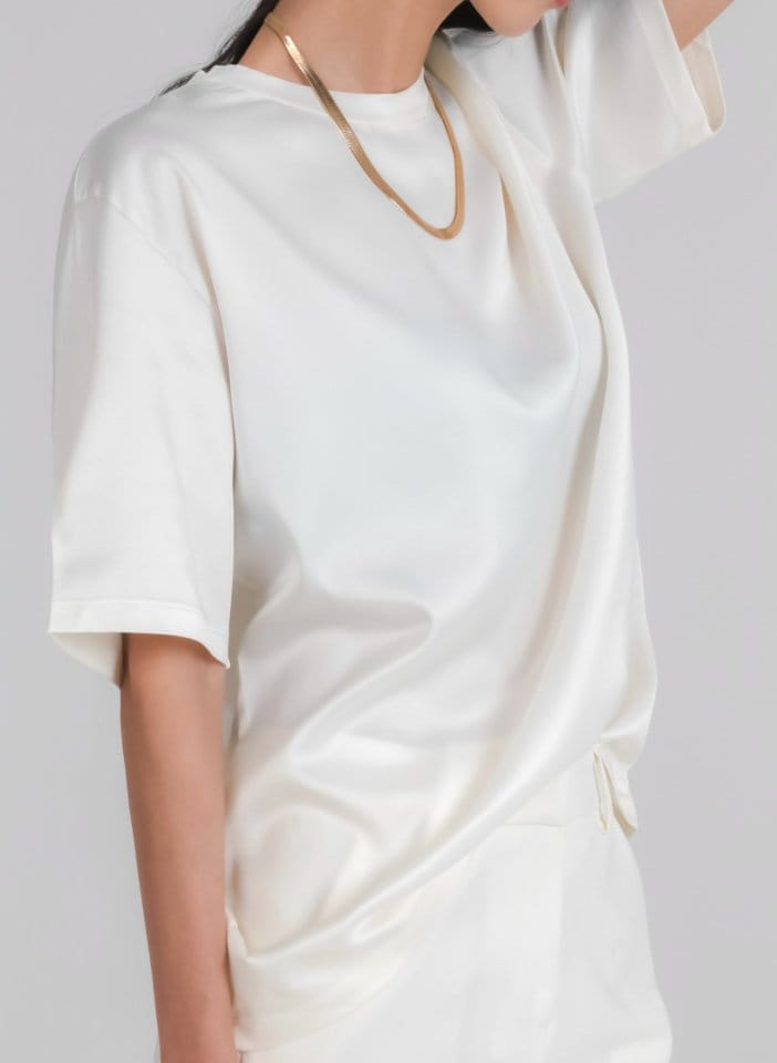 Paper Moon - Korean Women Fashion - #womensfashion - Classic Silky Satin Half Sleeves Top - 2