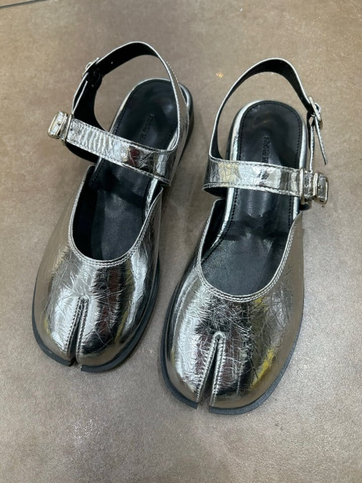 Ssangpa - Korean Women Fashion - #momslook - MR 9701 Slipper & Sandals