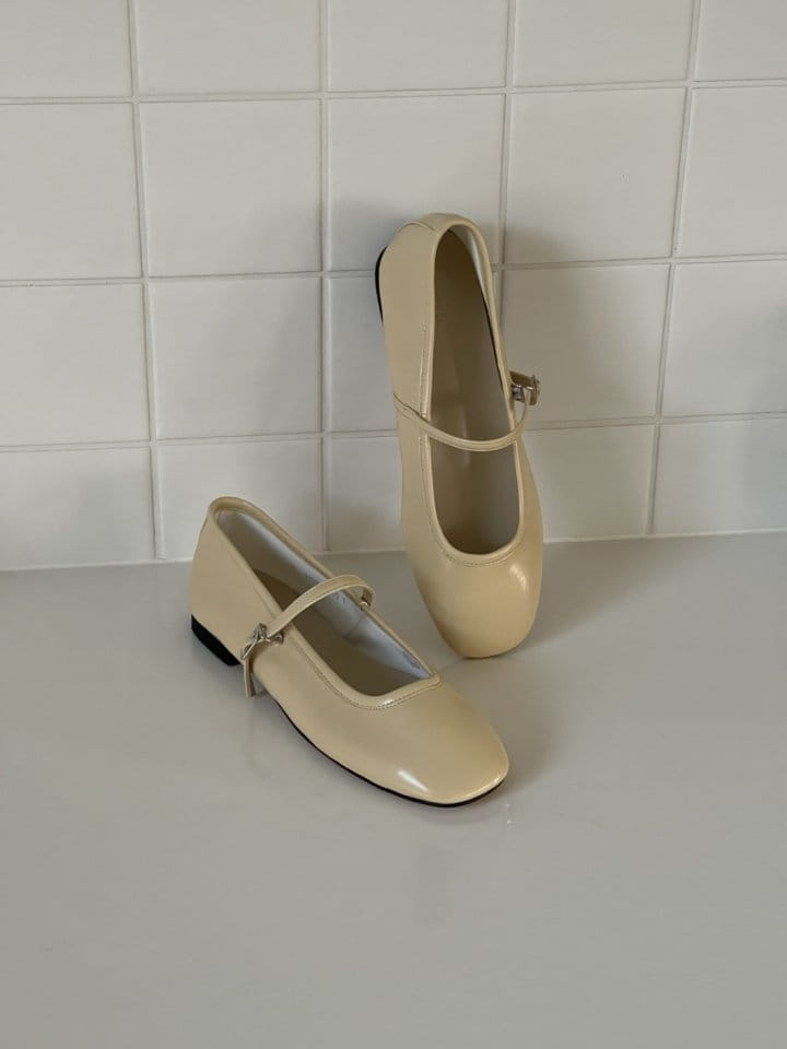 Ssangpa - Korean Women Fashion - #momslook - NV 7408 Flats & Ballerinas - 3