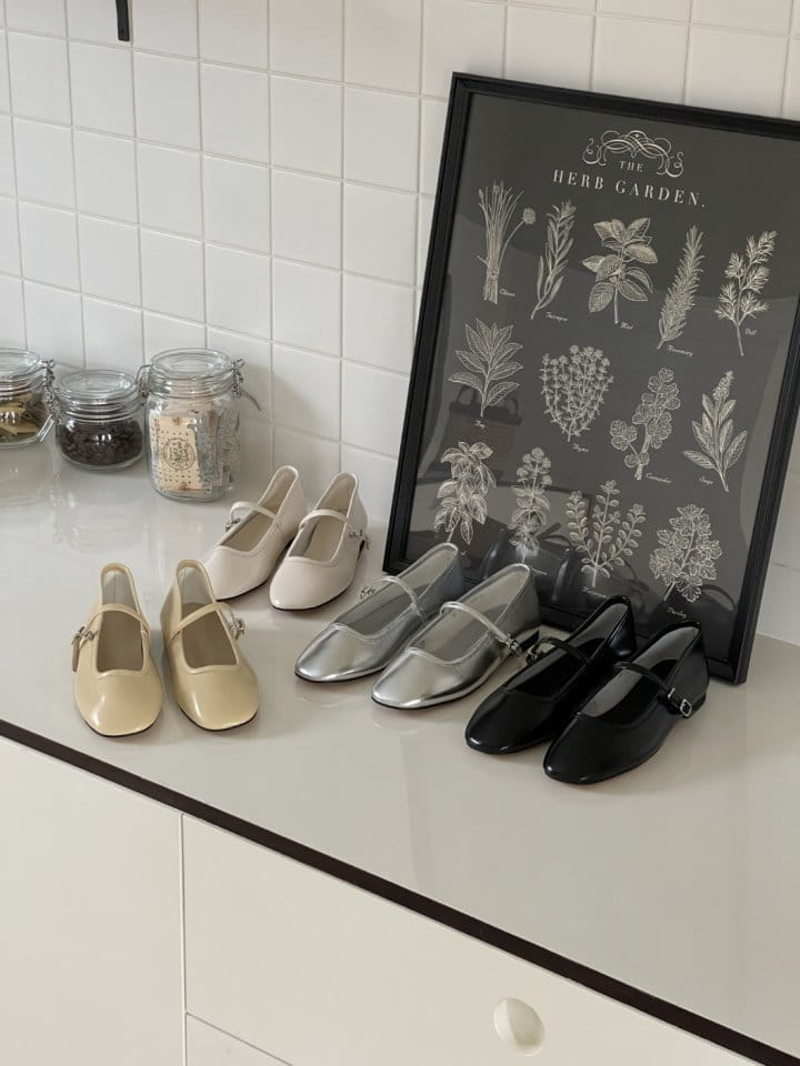 Ssangpa - Korean Women Fashion - #momslook - NV 7408 Flats & Ballerinas - 7