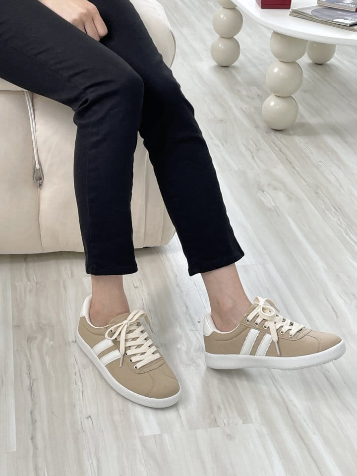 Ssangpa - Korean Women Fashion - #pursuepretty - DM Gabell Sneakers - 4