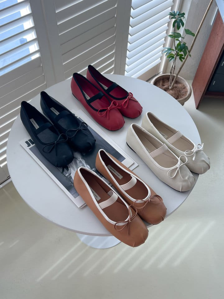 Ssangpa - Korean Women Fashion - #vintageinspired - UDC 9104 Flats & Ballerinas - 9
