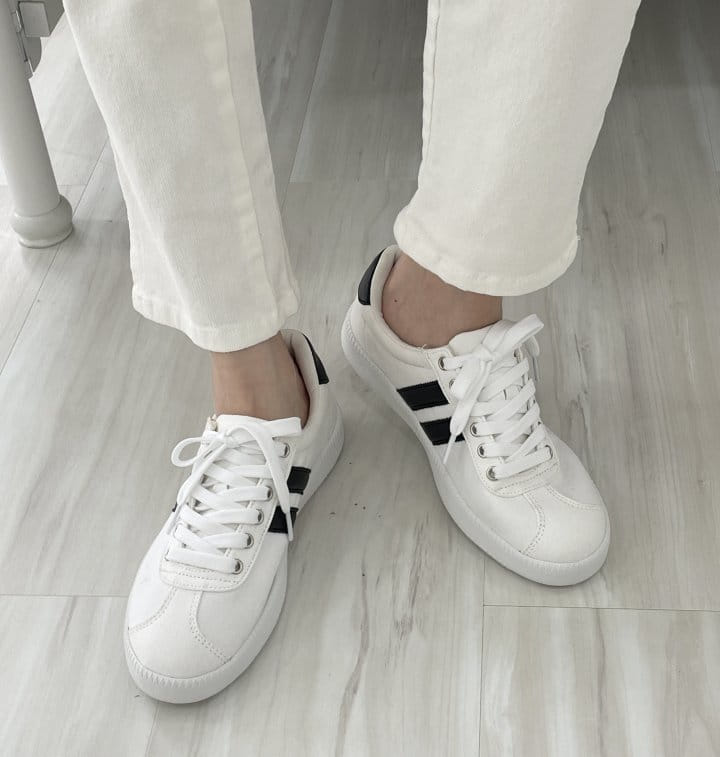 Ssangpa - Korean Women Fashion - #vintagekidsstyle - DM Gabell Sneakers - 2
