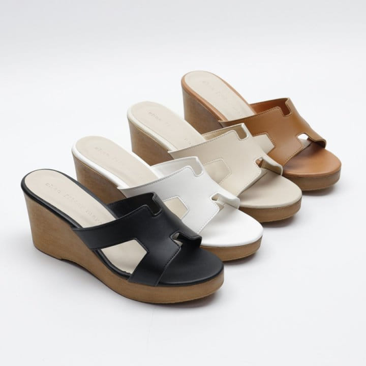 Ssangpa - Korean Women Fashion - #womensfashion - RO 600 Slipper & Sandals