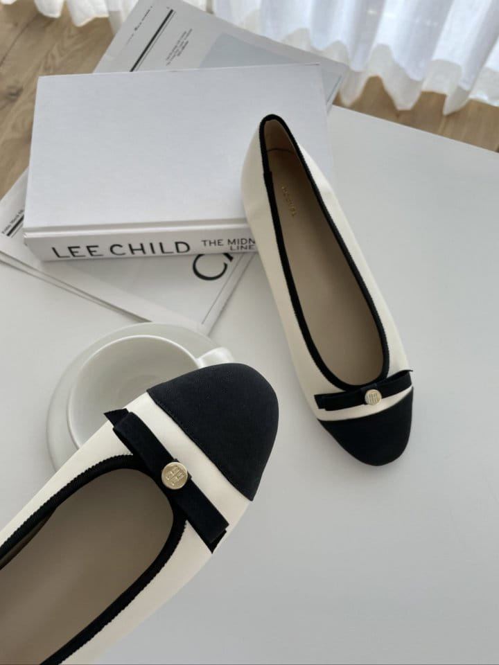 Ssangpa - Korean Women Fashion - #womensfashion - NV 7417 Flats & Ballerinas - 9