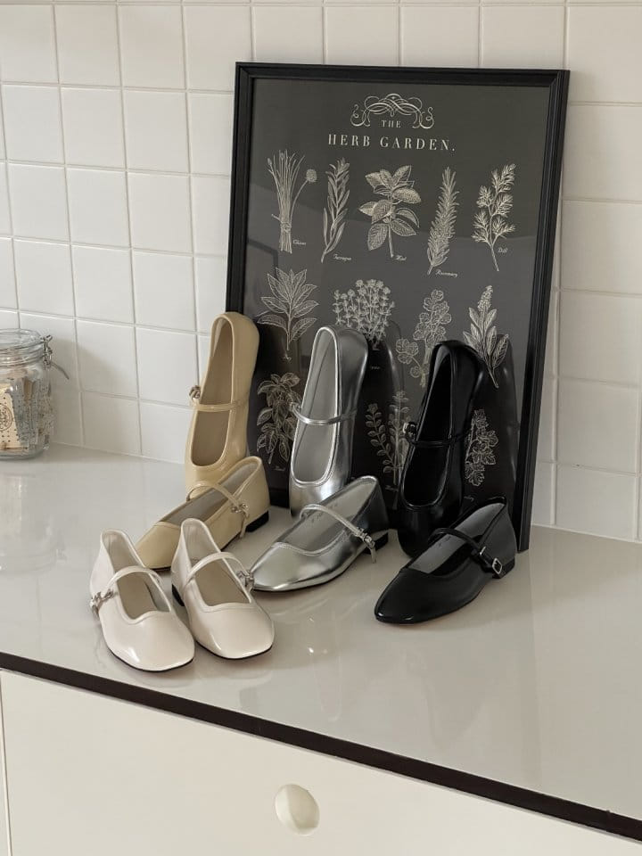 Ssangpa - Korean Women Fashion - #womensfashion - NV 7408 Flats & Ballerinas - 10