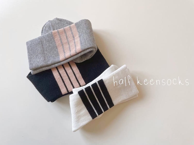 Teamand - Korean Children Fashion - #childofig - Half Knee Socks Set - 5