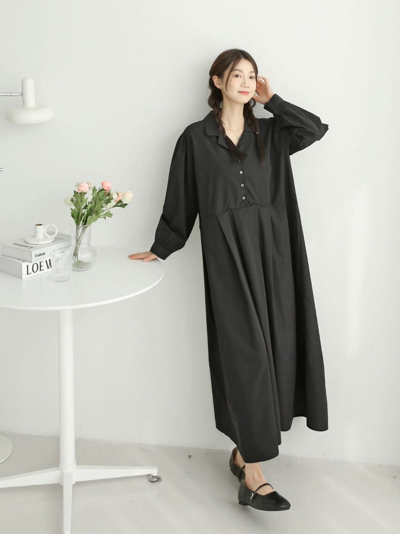 Theggllim - Korean Women Fashion - #momslook - Open Collar One-Piece - 5
