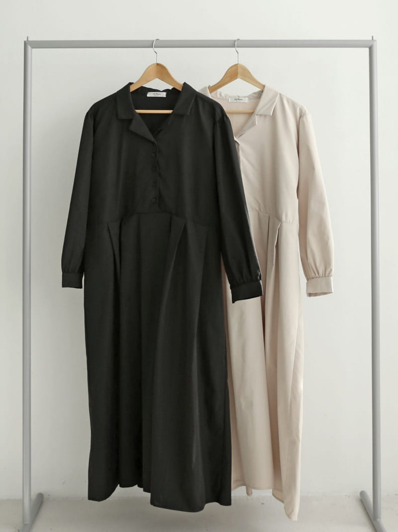 Theggllim - Korean Women Fashion - #momslook - Open Collar One-Piece - 7