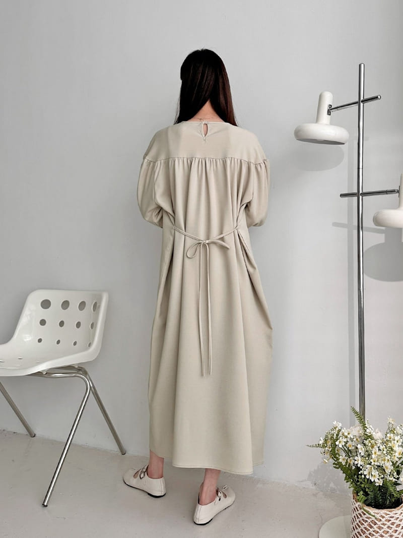Theggllim - Korean Women Fashion - #momslook - Over Shirring One-Piece - 6