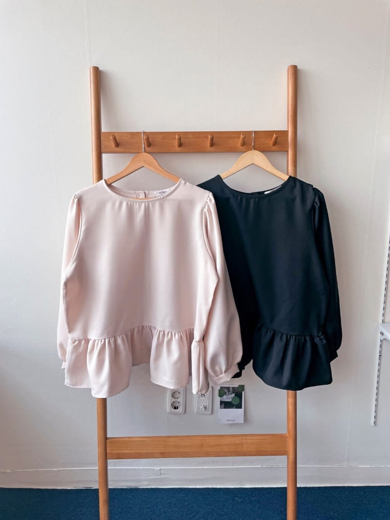 Theggllim - Korean Women Fashion - #womensfashion - Coco Frill Blouse - 4