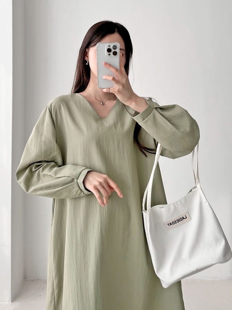 Theggllim - Korean Women Fashion - #momslook - Na Long V Neck One-Piece - 3