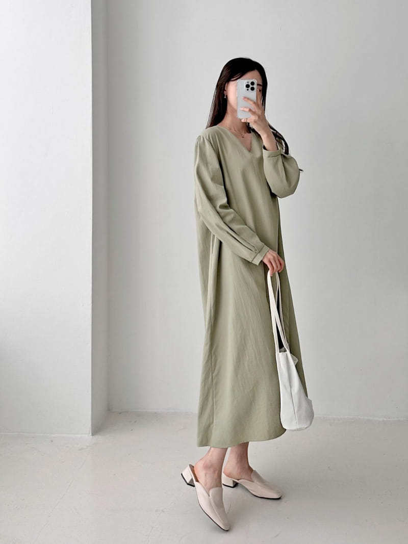 Theggllim - Korean Women Fashion - #momslook - Na Long V Neck One-Piece - 9