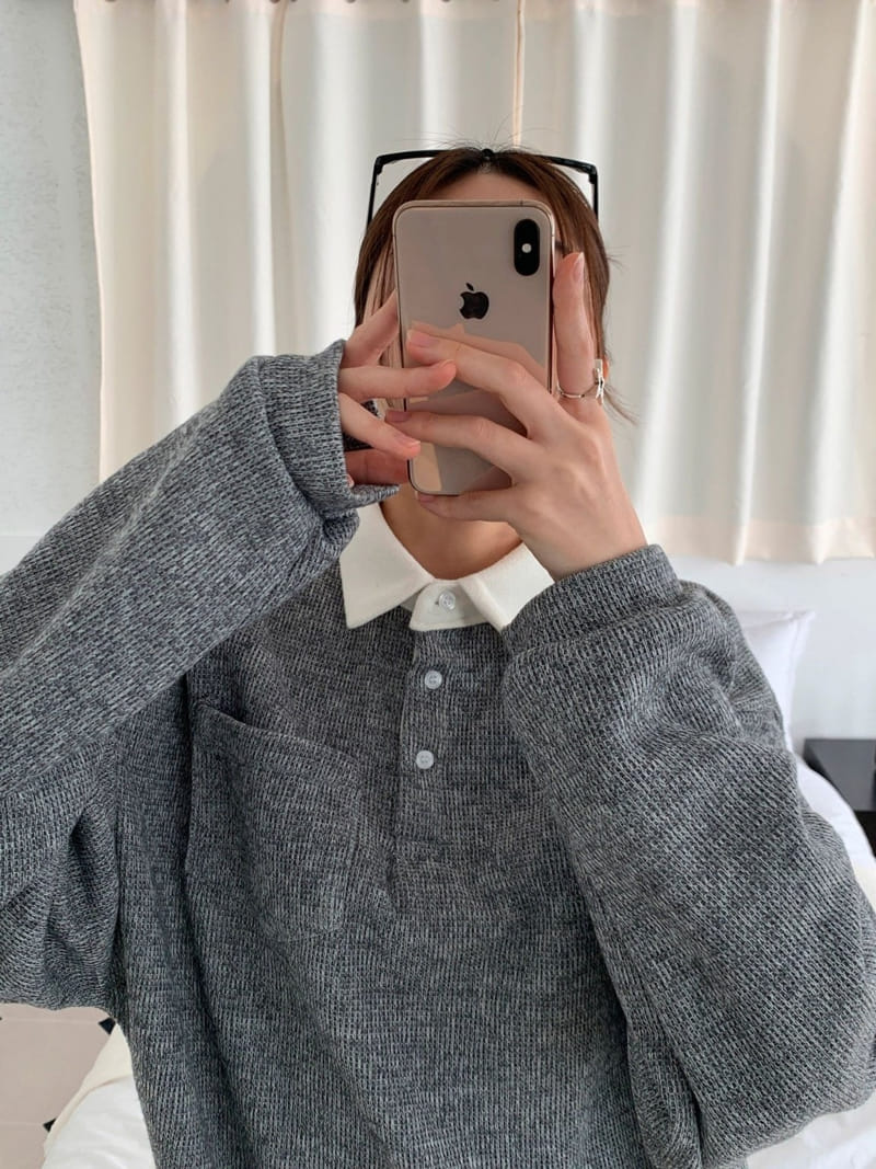 Theggllim - Korean Women Fashion - #momslook - Rugby Collar Sweatshirt
