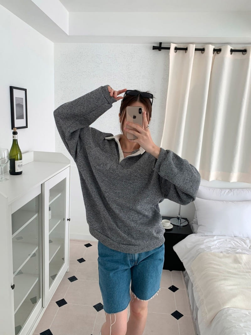 Theggllim - Korean Women Fashion - #momslook - Rugby Collar Sweatshirt - 10
