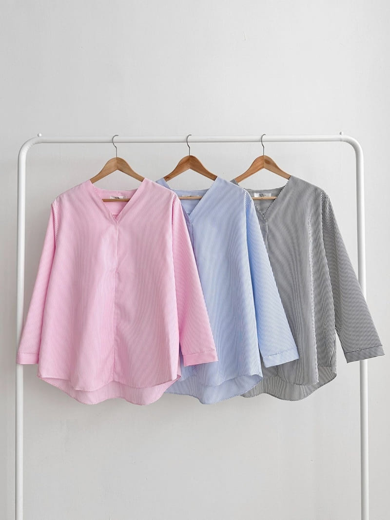 Theggllim - Korean Women Fashion - #thatsdarling - Leo ST Blouse - 3