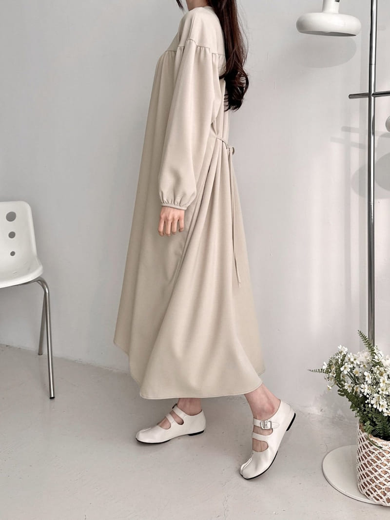 Theggllim - Korean Women Fashion - #womensfashion - Over Shirring One-Piece - 3